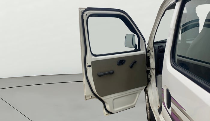 2016 Maruti Eeco 5 STR WITH A/C+HTR, CNG, Manual, 43,544 km, LHS Front Door