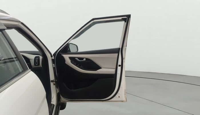 2022 Hyundai Creta SX 1.5 PETROL, Petrol, Manual, 85,802 km, RHS Front Door