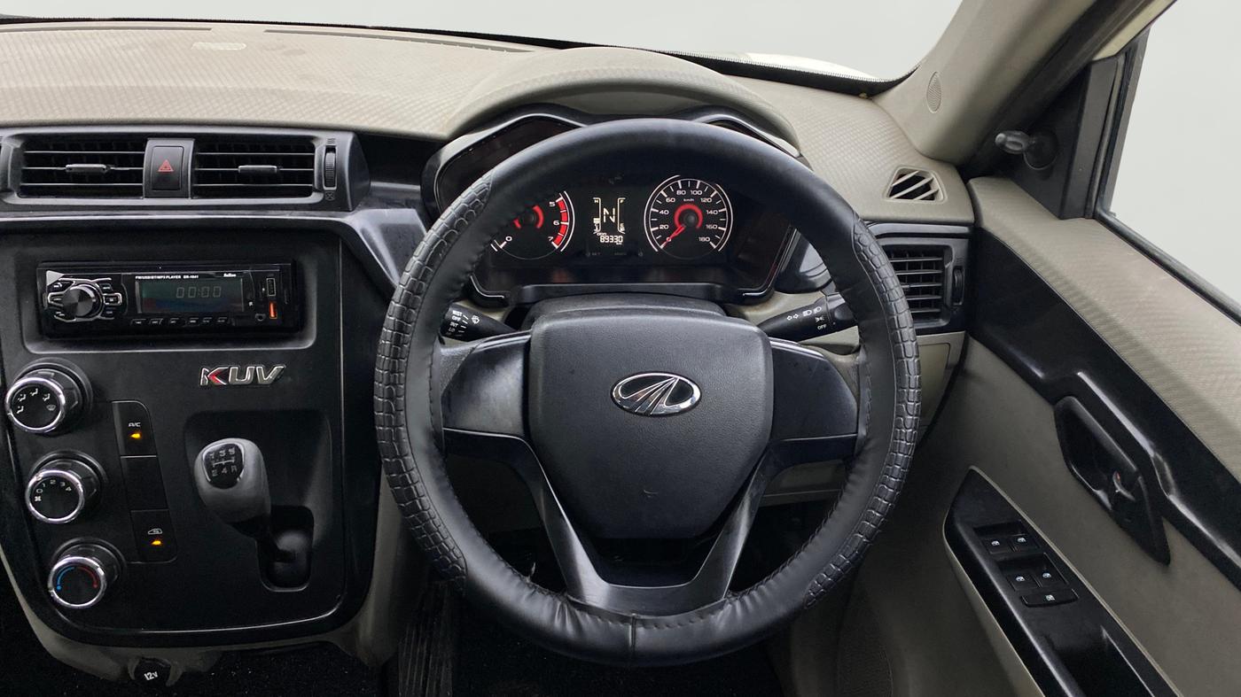 2017 Mahindra Kuv100 K4 D 6 STR, Diesel, Manual, 89,330 km, Steering Wheel Close Up