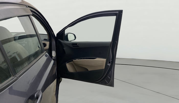 2019 Hyundai Xcent S 1.2, Petrol, Manual, 55,158 km, RHS Front Door