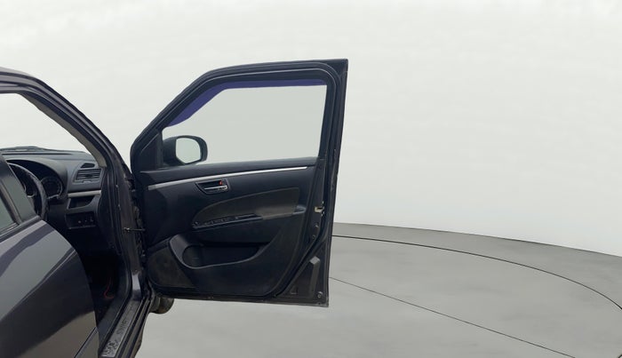 2017 Maruti Swift VDI (O), Diesel, Manual, 48,197 km, RHS Front Door