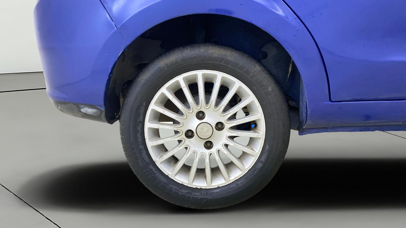 2015 Tata Zest XT PETROL, Petrol, Manual, 42,277 km, Right Rear Wheel