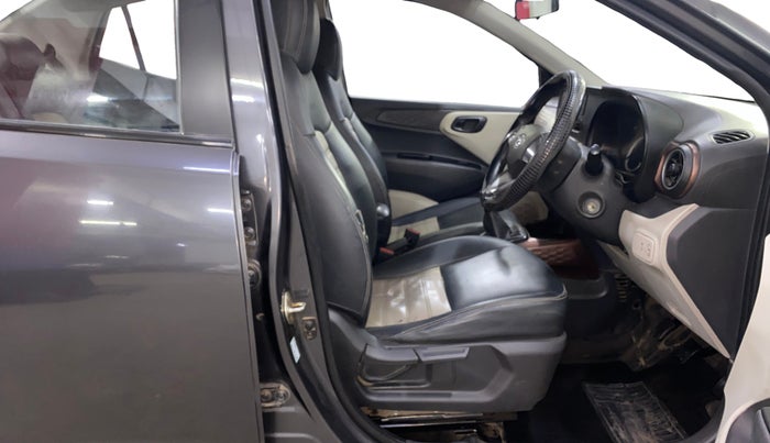 2022 Hyundai AURA S 1.2 CNG, CNG, Manual, 56,755 km, Right Side Front Door Cabin