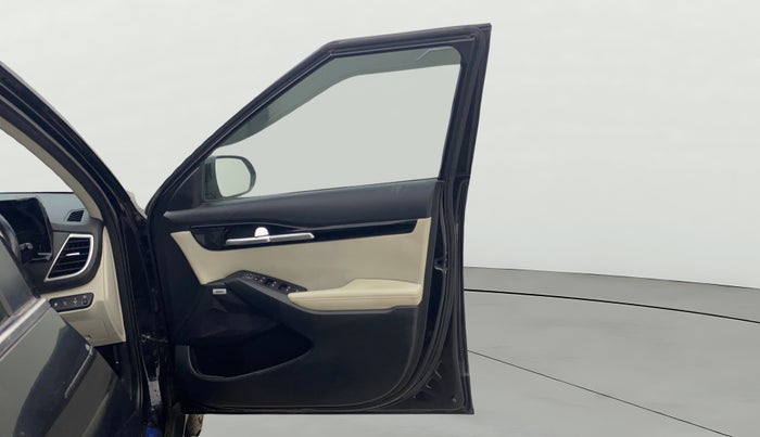 2019 KIA SELTOS GTX PLUS AT 1.5 DIESEL, Diesel, Automatic, 84,476 km, RHS Front Door