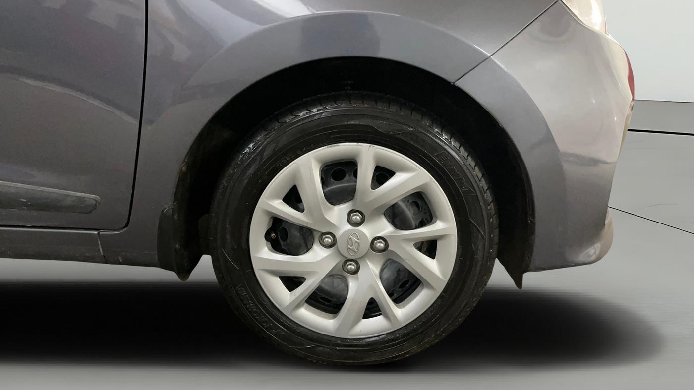 2019 Hyundai Grand i10 SPORTZ 1.2 KAPPA VTVT, Petrol, Manual, 61,367 km, Right Front Wheel
