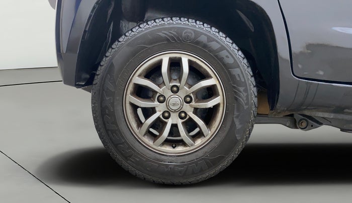 2018 Mahindra TUV300 T10, Diesel, Manual, 99,305 km, Right Rear Wheel