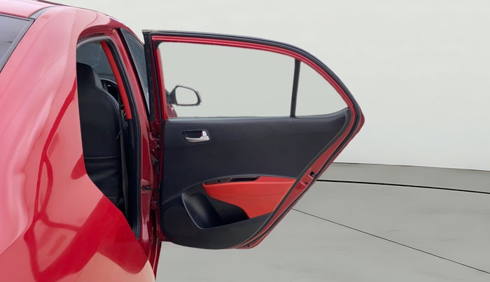 2015 Hyundai Xcent S (O) 1.2, Petrol, Manual, 76,484 km, RHS Rear Door