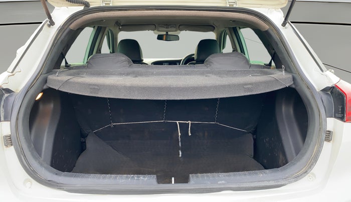 2015 Hyundai Elite i20 SPORTZ 1.2 (O), Petrol, Manual, 66,585 km, Boot Open Zoomed View