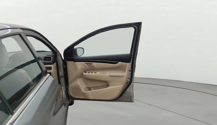 2017 Maruti Ciaz ALPHA 1.4 PETROL, Petrol, Manual, 83,518 km, RHS Front Door