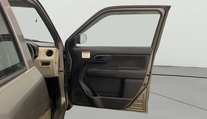 2021 Maruti New Wagon-R LXI CNG (O) 1.0, CNG, Manual, 75,107 km, RHS Front Door