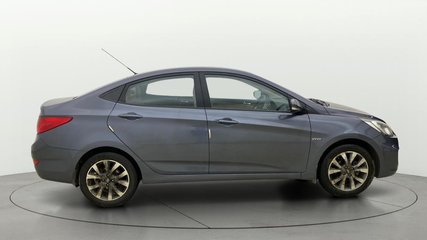 2014 Hyundai Verna FLUIDIC 1.6 VTVT SX, Petrol, Manual, 77,454 km, Right Side View