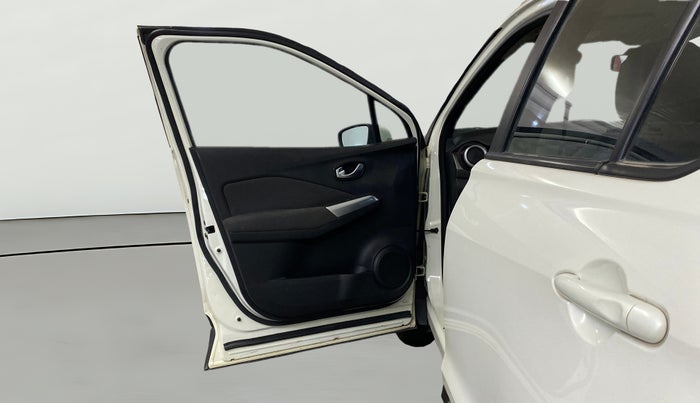 2020 Nissan Kicks XV 1.5, Petrol, Manual, 35,522 km, LHS Front Door