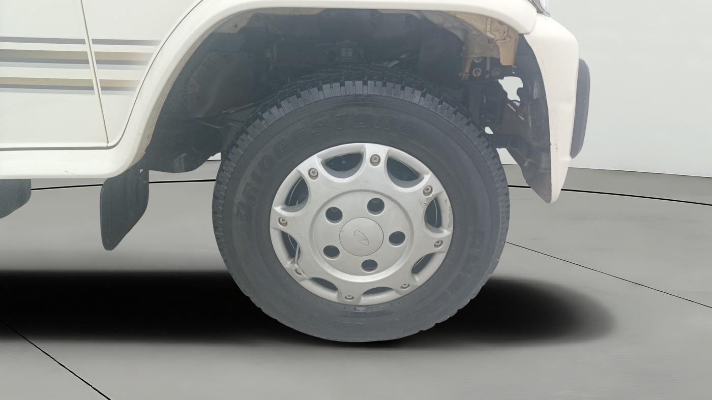 2021 Mahindra Bolero B6 (O), Diesel, Manual, 34,805 km, Right Front Wheel