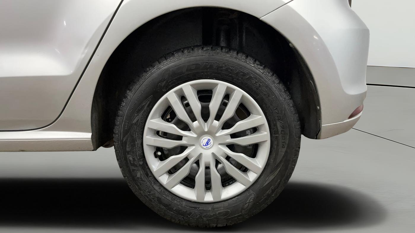 2019 Volkswagen Polo TRENDLINE 1.0L, Petrol, Manual, 22,766 km, Left Rear Wheel