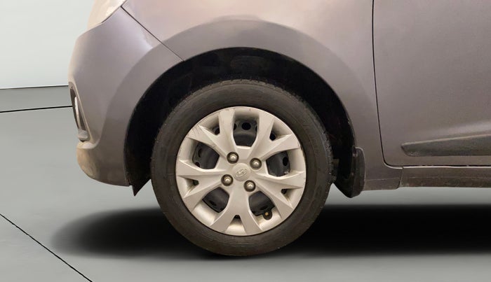 2016 Hyundai Grand i10 SPORTZ 1.2 KAPPA VTVT, Petrol, Manual, 30,878 km, Left Front Wheel