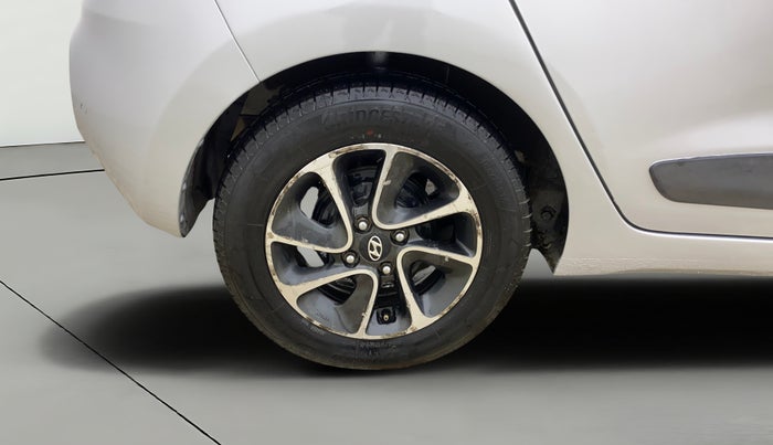 2018 Hyundai Grand i10 ASTA 1.2 KAPPA VTVT, CNG, Manual, 62,098 km, Right Rear Wheel