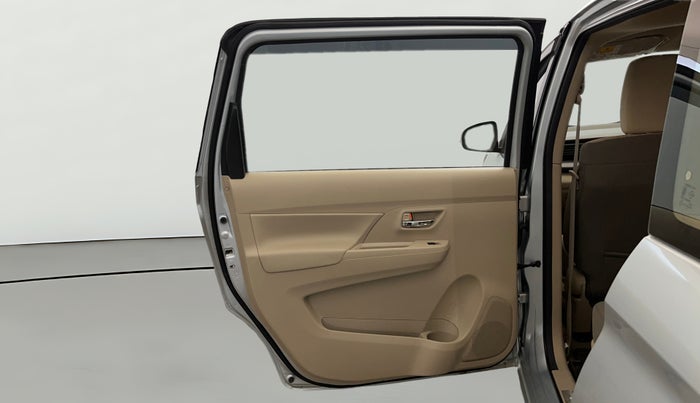 2023 Toyota RUMION V AT , Petrol, Automatic, 7,062 km, LHS Rear Door
