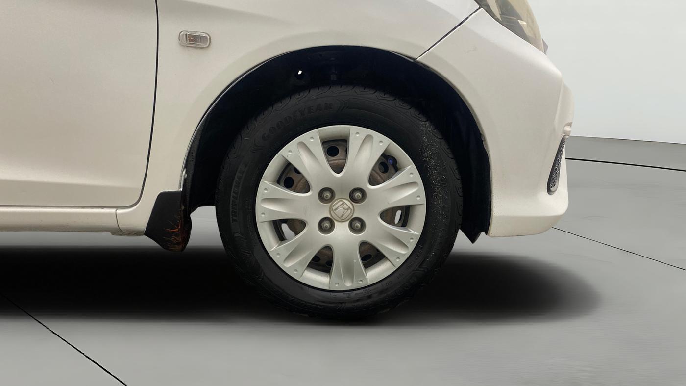 2017 Honda Amaze 1.2L I-VTEC S OPT, Petrol, Manual, 1,45,301 km, Right Front Wheel