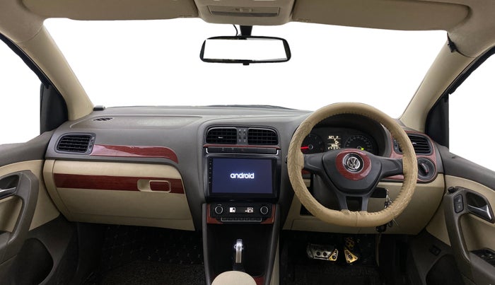 2014 Volkswagen Vento HIGHLINE PETROL AT, Petrol, Automatic, 32,543 km, Dashboard