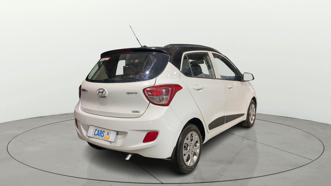 2016 Hyundai Grand i10 SPORTZ 1.2 KAPPA VTVT, Petrol, Manual, 67,042 km, Right Back Diagonal
