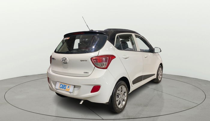 2016 Hyundai Grand i10 SPORTZ 1.2 KAPPA VTVT, Petrol, Manual, 67,029 km, Right Back Diagonal