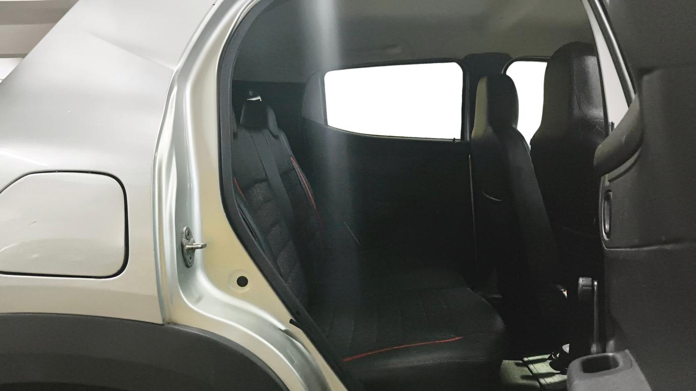 2016 Renault Kwid RXT 1.0, Petrol, Manual, 40,845 km, Right Side Rear Door Cabin