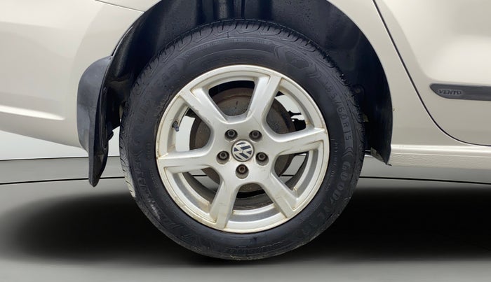 2012 Volkswagen Vento HIGHLINE DIESEL 1.6, Diesel, Manual, 78,935 km, Right Rear Wheel