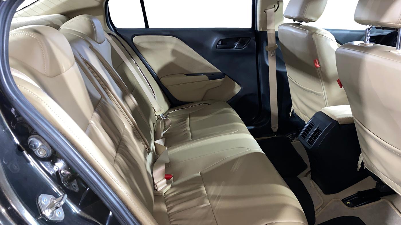 2015 Honda City 1.5L I-VTEC SV, Petrol, Manual, 49,050 km, Right Side Rear Door Cabin