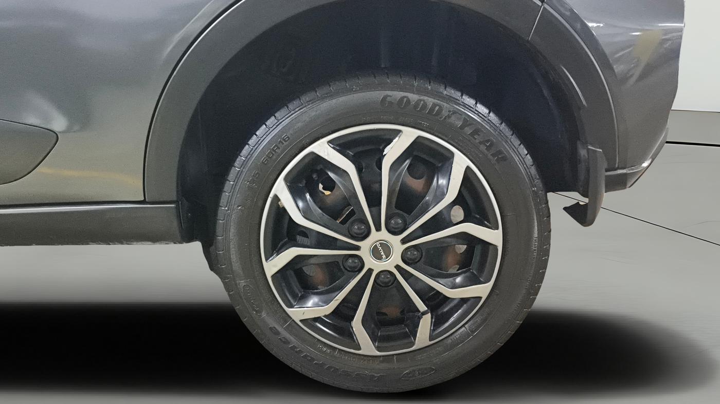 2021 Tata NEXON XM SUNROOF PETROL, Petrol, Manual, 67,382 km, Left Rear Wheel