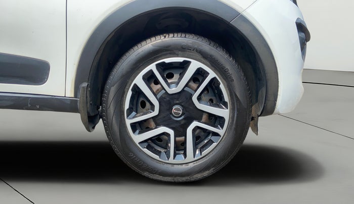 2018 Tata NEXON XM PETROL, Petrol, Manual, 1,47,494 km, Right Front Wheel