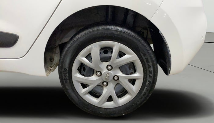 2017 Hyundai Grand i10 SPORTZ (O) 1.2 KAPPA VTVT, Petrol, Manual, 50,093 km, Left Rear Wheel
