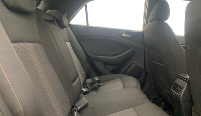 2018 Hyundai i20 Active 1.2 SX DUAL TONE, Petrol, Manual, 44,751 km, Right Side Rear Door Cabin