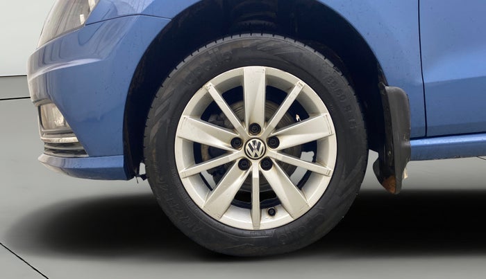 2016 Volkswagen Ameo HIGHLINE1.5L, Diesel, Manual, 1,02,971 km, Left Front Wheel