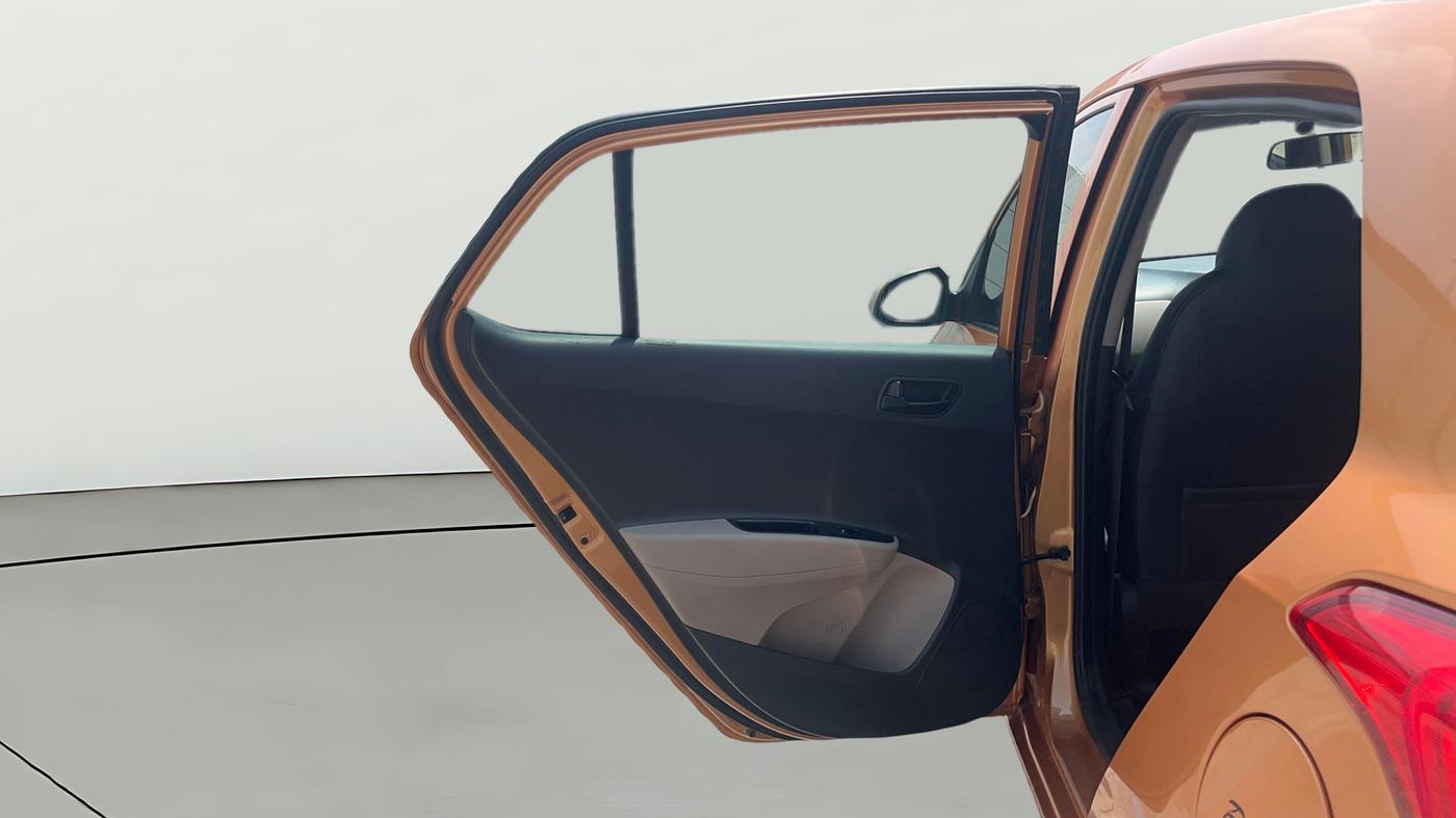 2016 Hyundai Grand i10 MAGNA AT 1.2 KAPPA VTVT, Petrol, Automatic, 89,252 km, LHS Rear Door