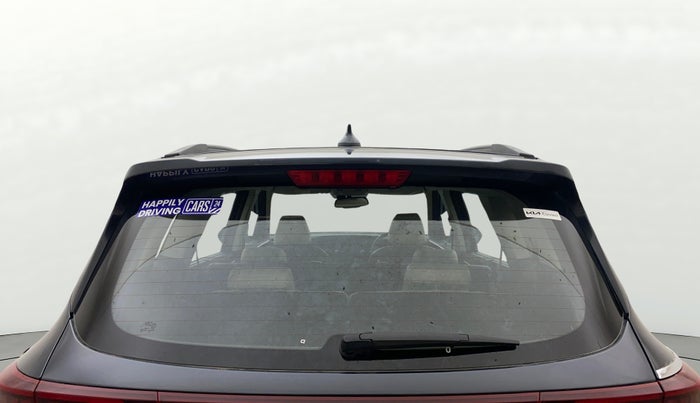 2022 KIA CARENS LUXURY PLUS 1.4 PETROL DCT 7 STR, Petrol, Automatic, 36,336 km, Rear Windshield