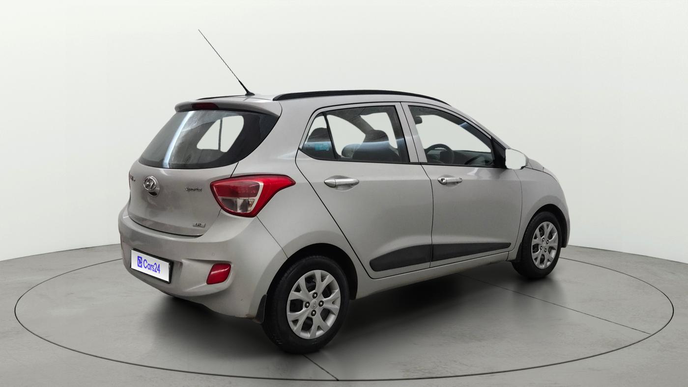 2015 Hyundai Grand i10 SPORTZ 1.2 KAPPA VTVT, Petrol, Manual, 31,211 km, Right Back Diagonal