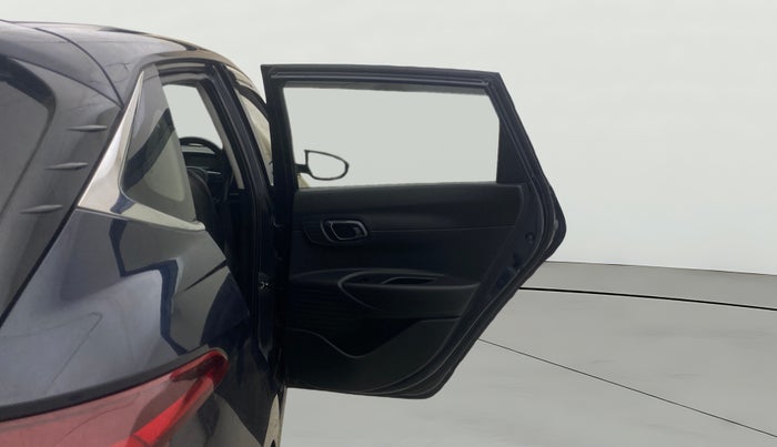 2022 Hyundai NEW I20 SPORTZ 1.2 MT, Petrol, Manual, 29,005 km, RHS Rear Door