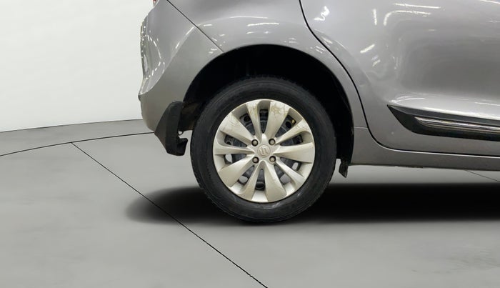 2017 Maruti Baleno DELTA PETROL 1.2, Petrol, Manual, 73,390 km, Right Rear Wheel