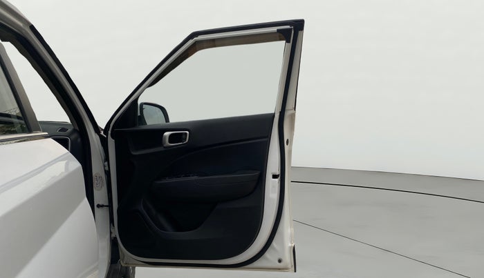 2021 Hyundai VENUE SX 1.0 TURBO IMT, Petrol, Manual, 51,465 km, RHS Front Door