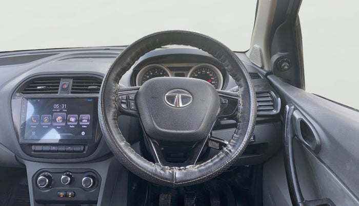 2017 Tata TIGOR XT PETROL, CNG, Manual, 37,080 km, Steering Wheel Close Up