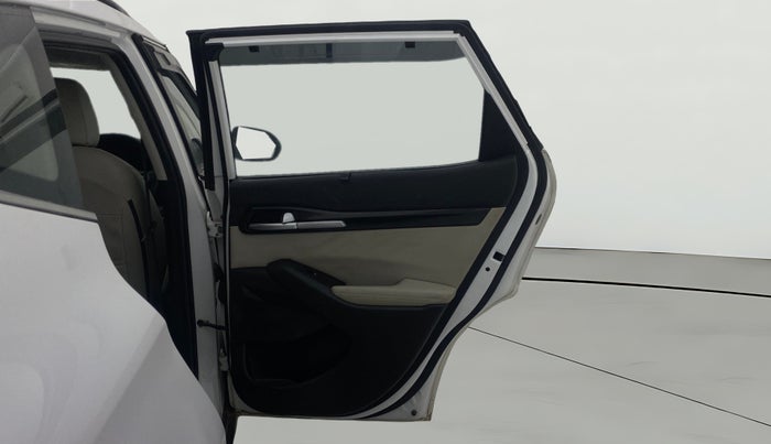 2020 KIA SELTOS HTX IVT 1.5 PETROL, Petrol, Automatic, 1,05,627 km, RHS Rear Door