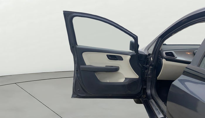 2021 Tata ALTROZ XT PETROL, Petrol, Manual, 74,084 km, LHS Front Door