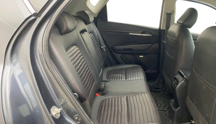 2020 KIA SONET GTX PLUS 1.0 IMT, Petrol, Manual, 92,943 km, Right Side Rear Door Cabin