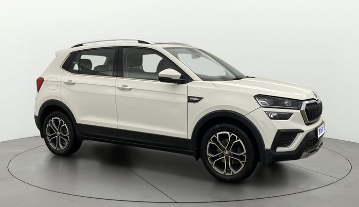 2022 Skoda KUSHAQ STYLE 1.0L TSI AT (6 AIRBAGS), Petrol, Automatic, 24,434 km, Right Front Diagonal