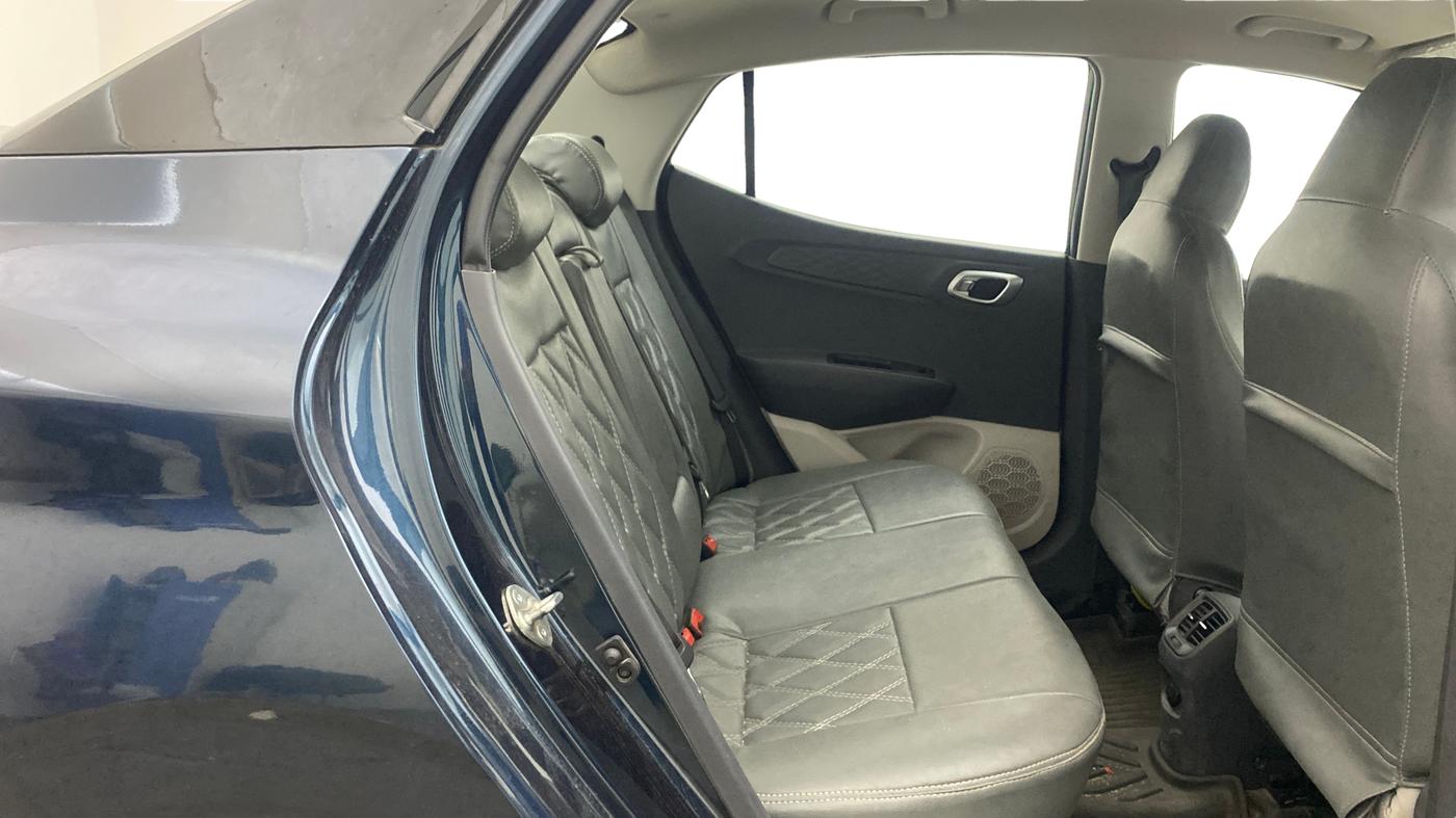2023 Hyundai AURA SX 1.2, Petrol, Manual, 25,986 km, Right Side Rear Door Cabin