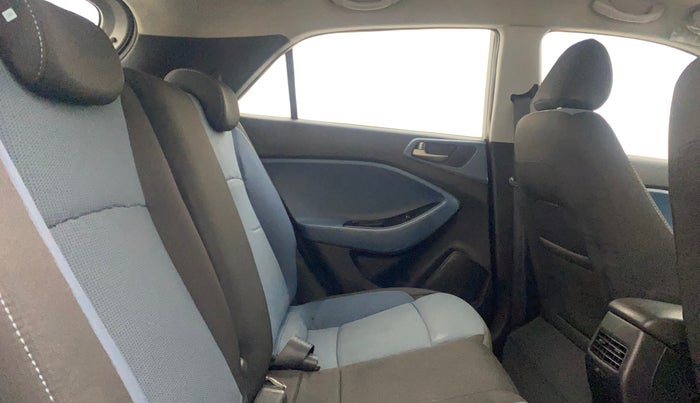 2016 Hyundai i20 Active 1.2 SX, Petrol, Manual, 79,914 km, Right Side Rear Door Cabin