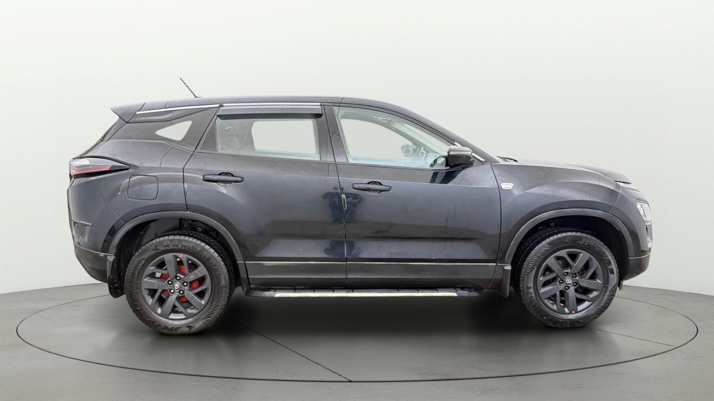2022 Tata Harrier XTA PLUS 2.0L KRYOTEC DARK EDITION, Diesel, Automatic, 68,413 km, Right Side View