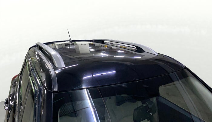 2022 Mahindra XUV300 W4 1.2 PETROL, Petrol, Manual, 80,828 km, Roof