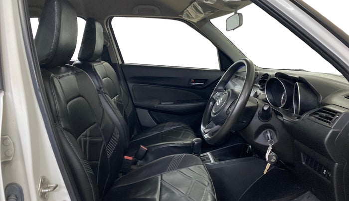 2022 Maruti Swift VXI AMT, Petrol, Automatic, 36,634 km, Right Side Front Door Cabin
