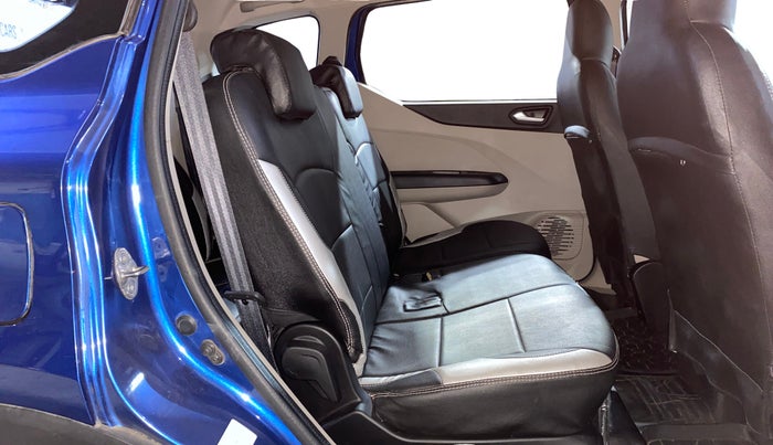 2022 Renault TRIBER RXZ, Petrol, Manual, 18,634 km, Right Side Rear Door Cabin